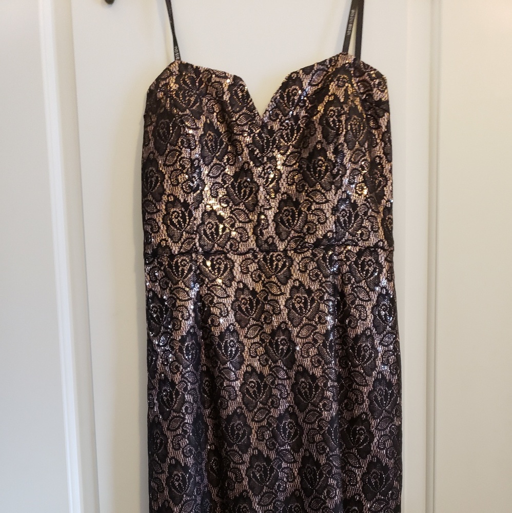 Evening / party dress